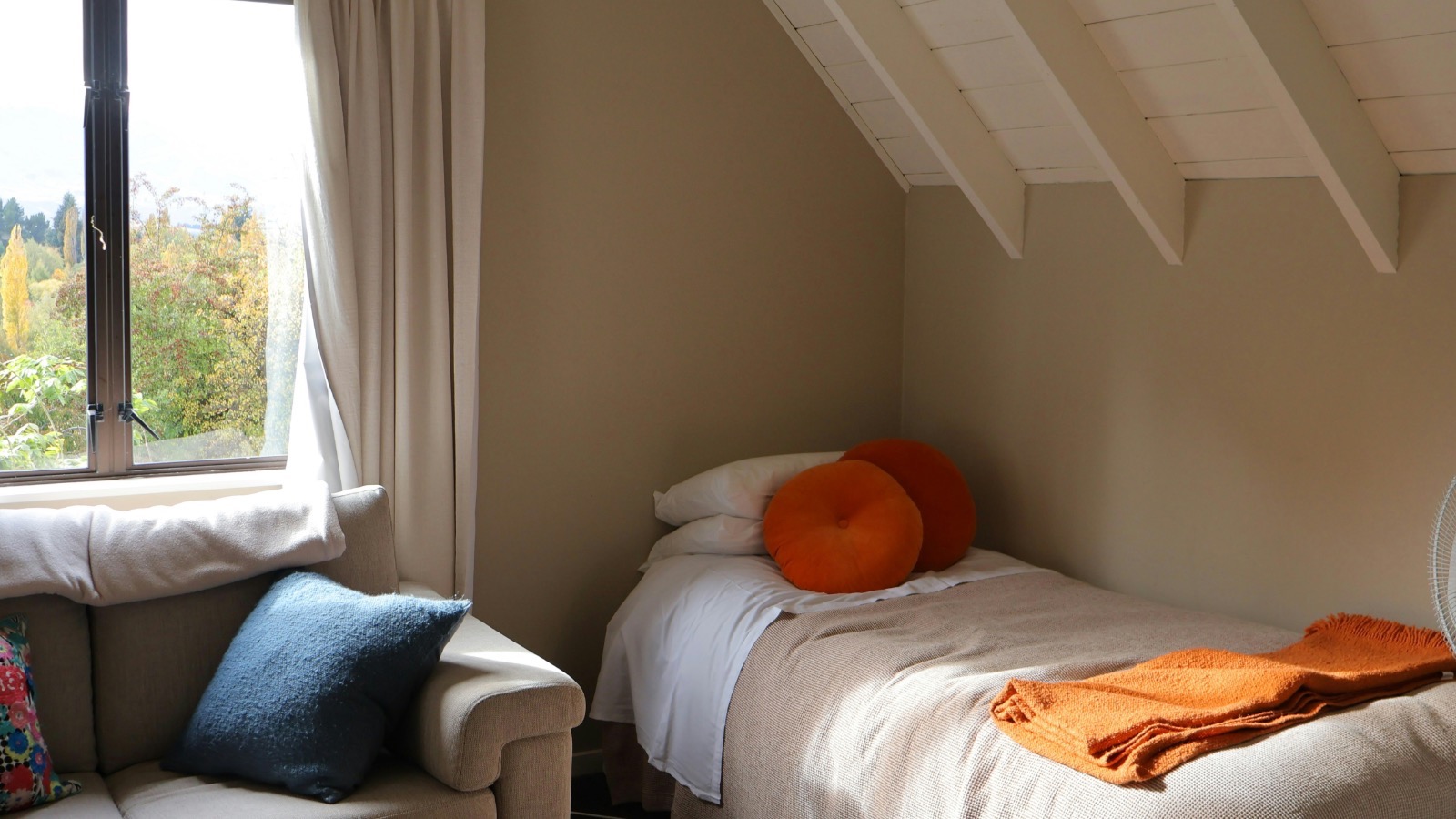 sarang-lee-5UuMPgXHekA-unsplas